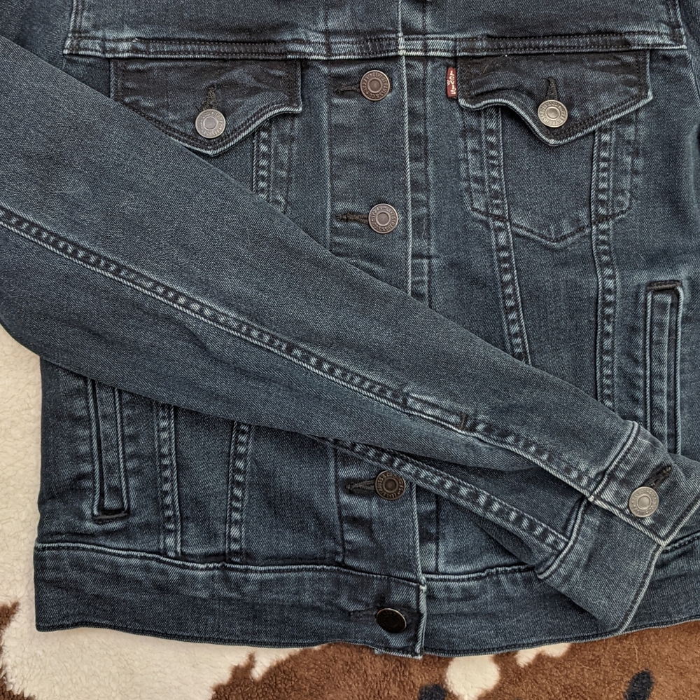 LEVI'S jean jacket